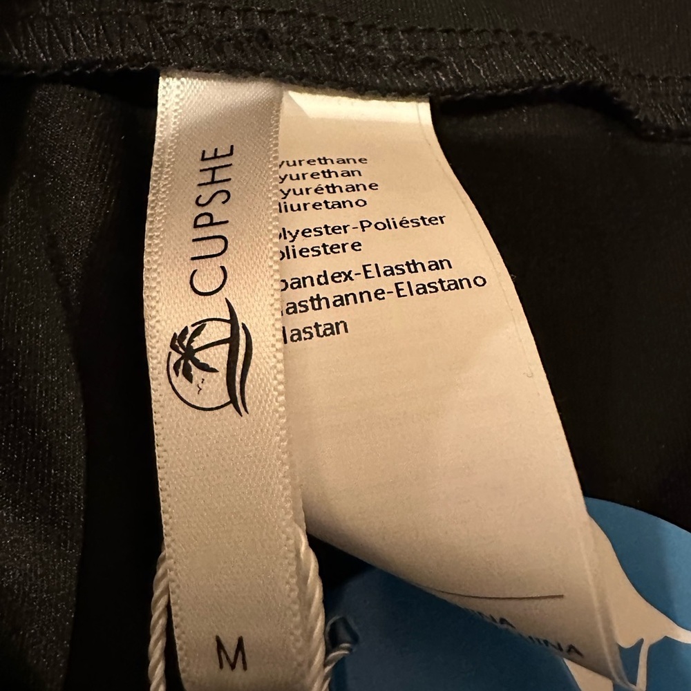 Cupshe Faux Leather Leggings - Size Medium, 26” Inseam NWT - Picture 5 of 8